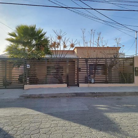 Casa En La Zona Centro De La Ciudad Βίλα Σιουδάδ Χουάρες Εξωτερικό φωτογραφία