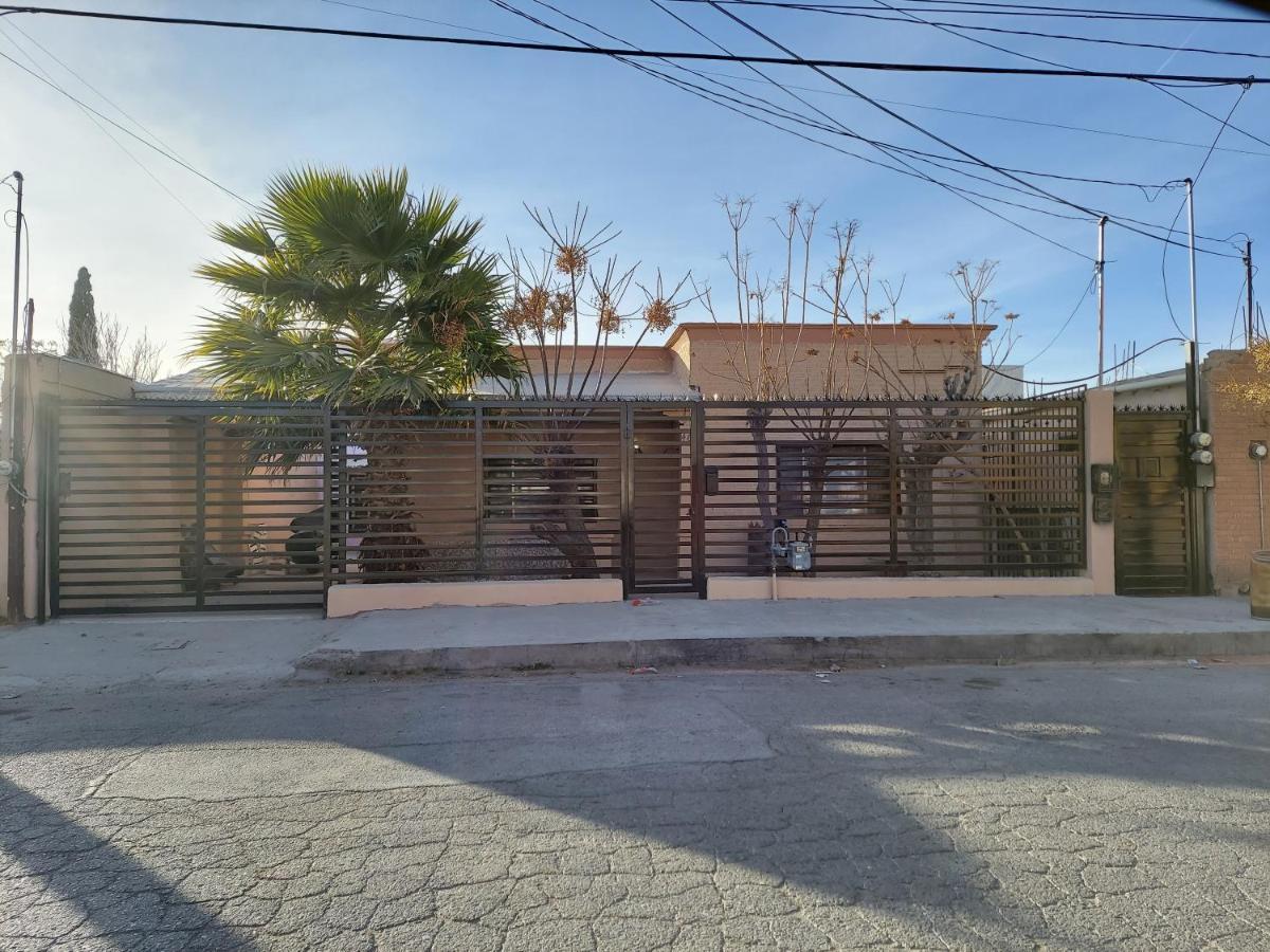 Casa En La Zona Centro De La Ciudad Βίλα Σιουδάδ Χουάρες Εξωτερικό φωτογραφία