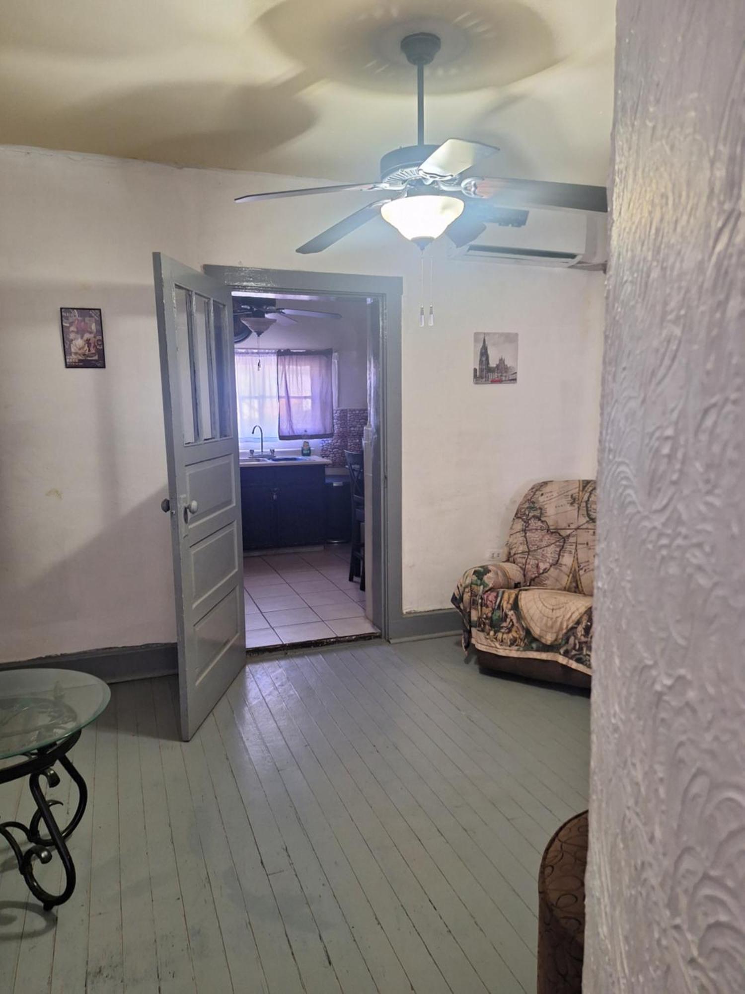 Casa En La Zona Centro De La Ciudad Βίλα Σιουδάδ Χουάρες Εξωτερικό φωτογραφία